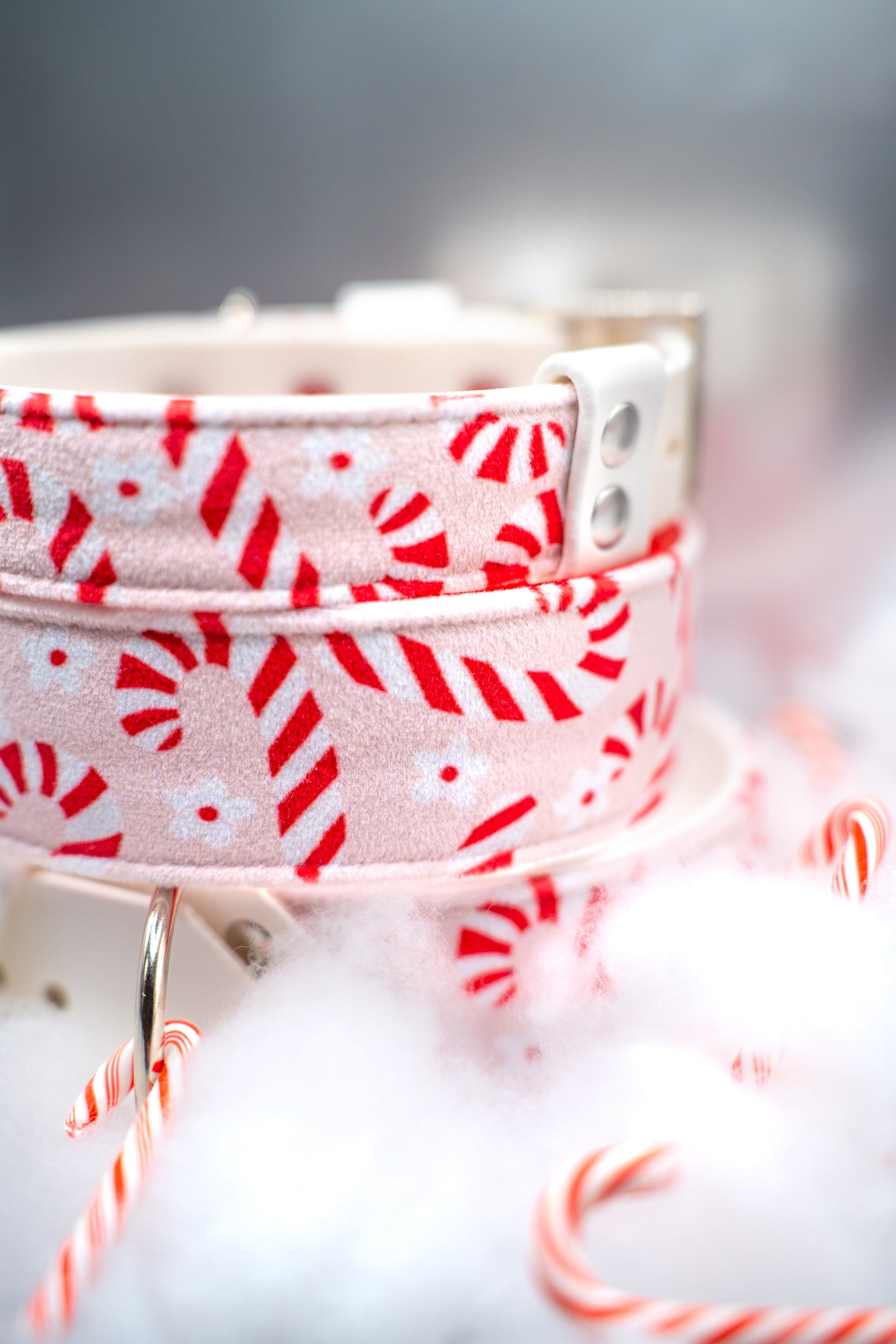 Peppermint Velvet Collar