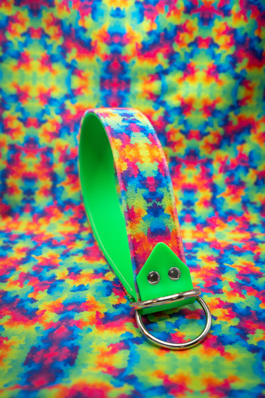 Fluorescent Velvet Collar
