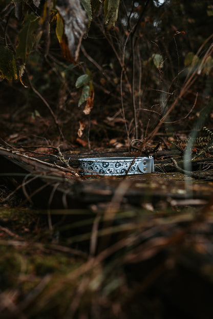Skeleton Crew Velvet Collar